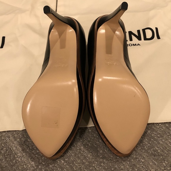 NWOT Fendi Peep-Toe Pump - size 36 - Picture 3 of 8
